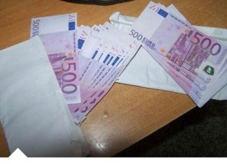 Nakon vjenčanja mladenci su otvorili kuvertu od ujaka: kad su vidjeli broj na čeku, nisu mogli vjerovati, a tri mjeseca kasnije on im je pokucao na vrata