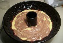 U samo 10 minuta možete pripremiti ukusan kuglof za pečenje u pećnici, sočnu poslasticu koju ja osobno radim gotovo svaki tjedan.