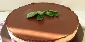 Vanilla višnje kocke pripremljene bez margarina, podsjećaju na Capri sladoled.