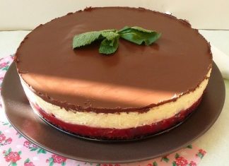 Vanilla višnje kocke pripremljene bez margarina, podsjećaju na Capri sladoled.