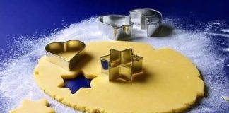 RAZNE VRSTE BOŽIĆNIH KOLAČIĆA OD JEDINSTVENE SMJESE