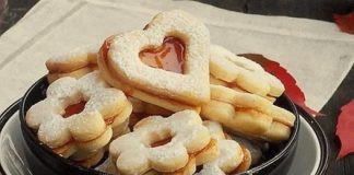 BAKINI KOLAČIĆI…OVAKVA KOLIČINA DONIJE 100 KOLAČIĆA.