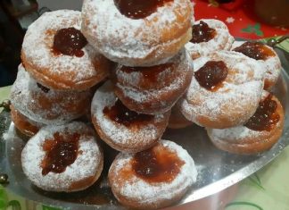 Najfiniji tradicionalni recept iz bakine kuhinje: lagane i nježne krafne koje nije potrebno mijesiti.