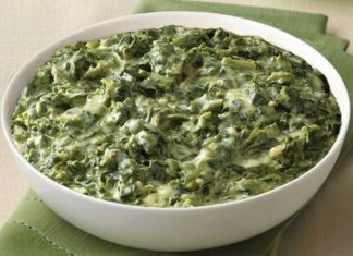 KREMIRANI ŠPINAT – NA OVAKV NAČIN GA PRAVI MOJA MAMA, A JA SAM GA POKUPILA OD NJE. JE ODLIČAN PRILOG UZ SVE VRSTE MESA.