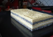 Priprema se za samo pet minuta: Kolač od maka serviran u čašama.