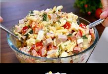 USKRŠNJA SALATA!!! Ova salata je izuzetno jednostavna za pripremu i nevjerojatno ukusna, što je čini idealnim prilogom svakom obroku!