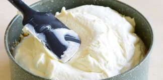 Izuzetno sladak i nevjerojatno kremast, ovo je ono što vam je potrebno za pripremu vrhunske torte od sira koja može biti gotova u kratkom vremenu.