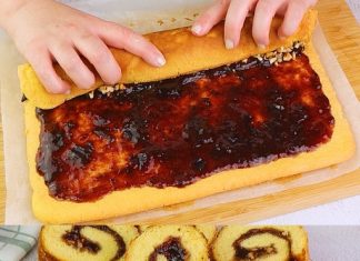 Mekana i hrskava rolada uz džem od šljiva i oraha: Predivan spoj okusa i teksture! 😍