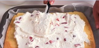 NJEŽNA I PROZIRNA TORTA OD JAGODA! 😍 S nježnom koricom, svježim šlagom i slatkim jagodama u svakom zalogaju! 🍰