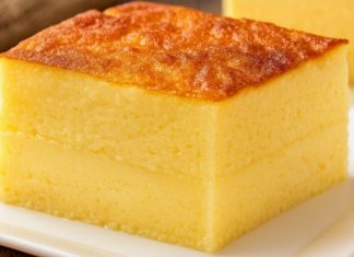 KREMASTI KOLAČ: NEODOLJIVI DESERT KOJI SE TOPI U USTIMA slatko savršenstvo koje osvaja na prvi zalogaj KREMASTI KOLAČ: NEODOLJIVI DESERT KOJI SE TOPI U USTIMA slatko savršenstvo koje osvaja na prvi zalogaj - featured image