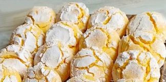 Šta je bolje od slatkih, mekih, mirisnih kolačića sa limunom? 😋 🍋 Recept je super jednostavan Šta je bolje od slatkih, mekih, mirisnih kolačića sa limunom? 😋 🍋 Recept je super jednostavan - featured image