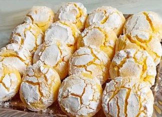 Šta je bolje od slatkih, mekih, mirisnih kolačića sa limunom? 😋 🍋 Recept je super jednostavan Šta je bolje od slatkih, mekih, mirisnih kolačića sa limunom? 😋 🍋 Recept je super jednostavan - featured image