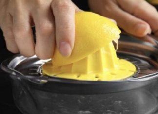 SVI PIJU VODU SA LIMUNOM, A TREBA DODATI JOŠ JEDAN SASTOJAK: Istopiće vam masne naslage brže nego ikad SVI PIJU VODU SA LIMUNOM, A TREBA DODATI JOŠ JEDAN SASTOJAK: Istopiće vam masne naslage brže nego ikad - featured image