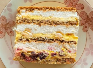 Savršeni spoj voća, oraha i kreme – Recept za najlepšu Moskva tortu! Savršeni spoj voća, oraha i kreme – Recept za najlepšu Moskva tortu! - featured image