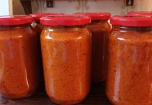 Majstor Mića je 25 godina PRAVIO AJVAR ZA TITA i 1 sastojak NIKAD NIJE DODAVAO – da ne prokisne Majstor Mića je 25 godina PRAVIO AJVAR ZA TITA i 1 sastojak NIKAD NIJE DODAVAO – da ne prokisne - featured image