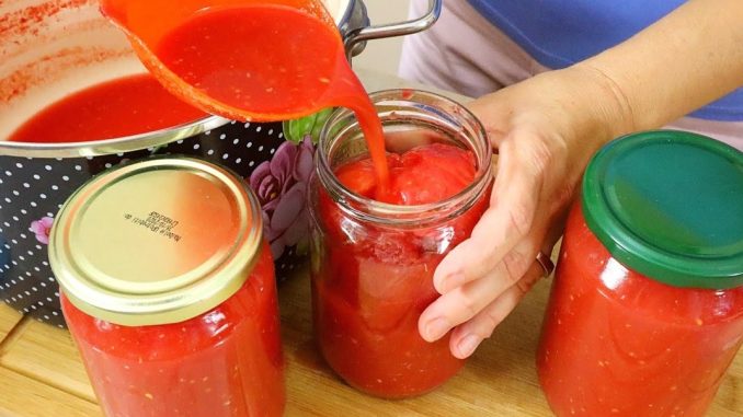 POLIZAT ĆETE PRSTE ZA ZIMU – kuhani paradajz za zimu, recept za zimu BEZ KONZERVANSA… - featured image POLIZAT ĆETE PRSTE ZA ZIMU – kuhani paradajz za zimu, recept za zimu BEZ KONZERVANSA… - featured image