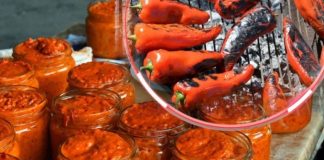 NAJTRAŽENIJI RECEPT: Ajvar bez ljuštenja paprika, cela tegla otići će za tren oka, ovo morate probati… NAJTRAŽENIJI RECEPT: Ajvar bez ljuštenja paprika, cela tegla otići će za tren oka, ovo morate probati… - featured image