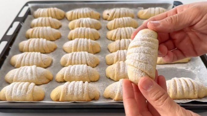 BRZI KEKSIĆI SA JABUKAMA SA JABUKAMA KOJI ĆE VAS OČARATI NA PRVI ZALOGAJ… - featured image BRZI KEKSIĆI SA JABUKAMA SA JABUKAMA KOJI ĆE VAS OČARATI NA PRVI ZALOGAJ… - featured image