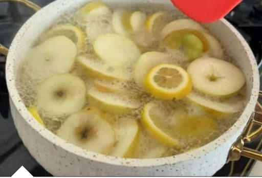 DOMAĆI NAPITAK ZA MRŠAVLJENJE: Jeftin tonik od 2 sastojka koji topi salo na stomaku i čisti organizam od toksina (RECEPT) - featured image DOMAĆI NAPITAK ZA MRŠAVLJENJE: Jeftin tonik od 2 sastojka koji topi salo na stomaku i čisti organizam od toksina (RECEPT) - featured image