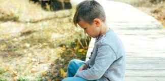 Anksioznost često počinje s ova četiri problema iz djetinjstva – 9 od 10 roditelja ovo svakodnevno radi svojoj djeci Anksioznost često počinje s ova četiri problema iz djetinjstva – 9 od 10 roditelja ovo svakodnevno radi svojoj djeci - featured image