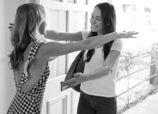 Šta znači kada neko nikad ne zove goste u svoju kuću, prema psihologiji? Šta znači kada neko nikad ne zove goste u svoju kuću, prema psihologiji? - featured image