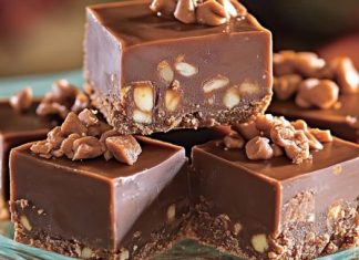 🍫 NEODOLJIVA ČOKOLADNA FANTAZIJA ZA 5 MINUTA: SLAVNI RECEPT PAULE DEEN! savršen za trenutke kada ti treba nešto slatko! 🍫 NEODOLJIVA ČOKOLADNA FANTAZIJA ZA 5 MINUTA: SLAVNI RECEPT PAULE DEEN! savršen za trenutke kada ti treba nešto slatko! - featured image