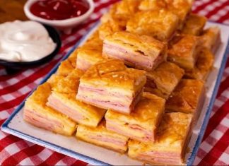 BRZA VEČERICA OD SAMO 4 SASTOJKA:Pita od lisnatog tijesta sa sirom i šunkom BRZA VEČERICA OD SAMO 4 SASTOJKA:Pita od lisnatog tijesta sa sirom i šunkom - featured image