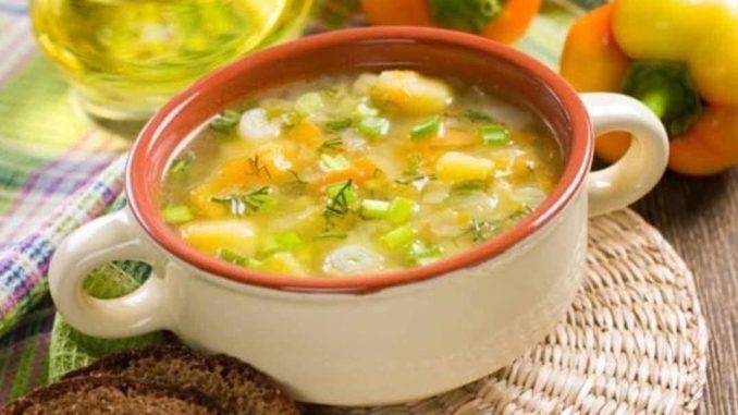 TOPLA CARSKA SUPA: Idealna za zimu, ukusna užina koja grije dušu! - featured image TOPLA CARSKA SUPA: Idealna za zimu, ukusna užina koja grije dušu! - featured image