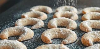 KIFLICE OD VANILIJE KOJI SE TOPE U USTIMA! MIRIS KOJI OSVAJA CIJELU KUĆU! ✨ KIFLICE OD VANILIJE KOJI SE TOPE U USTIMA! MIRIS KOJI OSVAJA CIJELU KUĆU! ✨ - featured image