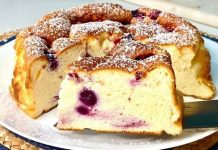 🍓 GRČKI JOGURT I BOBIČASTO VOĆE – KOLAČ KOJI OSVAJA NA PRVI ZALOGAJ! 🍰 Lagani i osvježavajući kolač s grčkim jogurtom i miješanim bobicama 🍓 GRČKI JOGURT I BOBIČASTO VOĆE – KOLAČ KOJI OSVAJA NA PRVI ZALOGAJ! 🍰 Lagani i osvježavajući kolač s grčkim jogurtom i miješanim bobicama - featured image