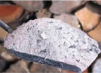 Uštedite malo drvenog pepela, SAVJETOVALA NAS JE BAKA: Može vam pomoći preživjeti nestanak struje, pa čak i rat! Uštedite malo drvenog pepela, SAVJETOVALA NAS JE BAKA: Može vam pomoći preživjeti nestanak struje, pa čak i rat! - featured image