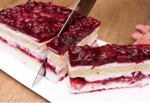 NOVO DOMAĆE DESERTNO IZNENAĐENJE 🎂✨ Ne zna ga svako, a oduševiće vas! Brzo se priprema i preukusno je! NOVO DOMAĆE DESERTNO IZNENAĐENJE 🎂✨ Ne zna ga svako, a oduševiće vas! Brzo se priprema i preukusno je! - featured image