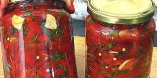 Bez 50 tegli ne čekam zimu…Pečene paprike sa belim lukom, najukusnija zimnica Bez 50 tegli ne čekam zimu…Pečene paprike sa belim lukom, najukusnija zimnica - featured image