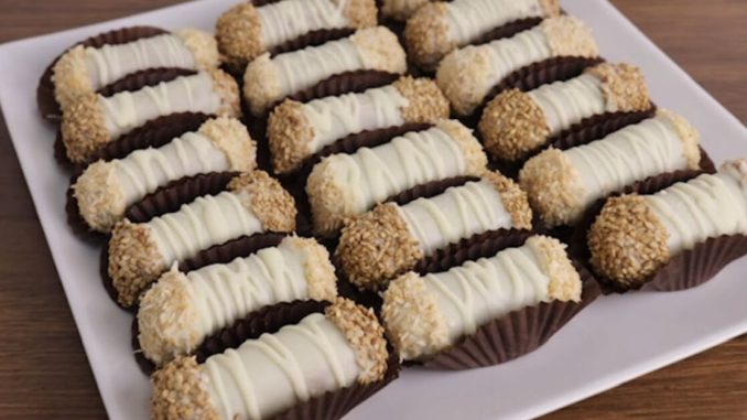 ZABORAVITE NA RAFFAELO – ovi mali kolači sa kokosom i keksom spremni su za manje od 30 minuta i savršeni su za prazničnu trpezu - featured image ZABORAVITE NA RAFFAELO – ovi mali kolači sa kokosom i keksom spremni su za manje od 30 minuta i savršeni su za prazničnu trpezu - featured image