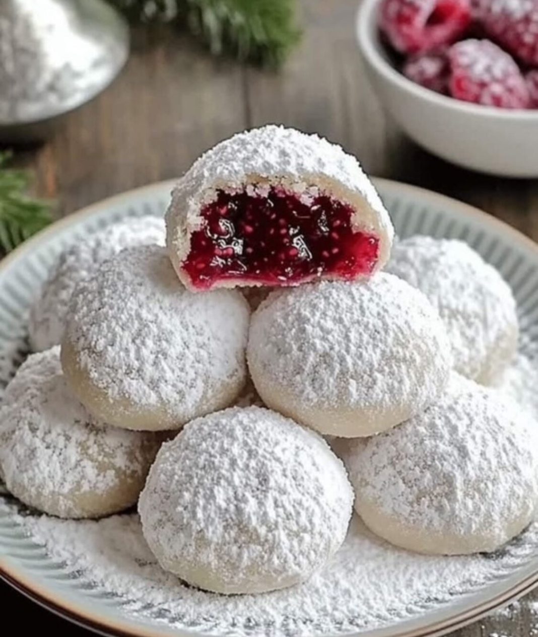 KOLAČIĆI SA MALINAMA 🍓✨ – potrebno mi je bilo samo 15 minuta da ih napravim, jednostavni su i nevjerovatno ukusni, jedu se u jednom zalogaju! - featured image