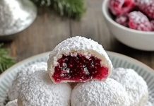 KOLAČIĆI SA MALINAMA 🍓✨ – potrebno mi je bilo samo 15 minuta da ih napravim, jednostavni su i nevjerovatno ukusni, jedu se u jednom zalogaju! KOLAČIĆI SA MALINAMA 🍓✨ – potrebno mi je bilo samo 15 minuta da ih napravim, jednostavni su i nevjerovatno ukusni, jedu se u jednom zalogaju! - featured image