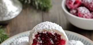 KOLAČIĆI SA MALINAMA 🍓✨ – potrebno mi je bilo samo 15 minuta da ih napravim, jednostavni su i nevjerovatno ukusni, jedu se u jednom zalogaju! KOLAČIĆI SA MALINAMA 🍓✨ – potrebno mi je bilo samo 15 minuta da ih napravim, jednostavni su i nevjerovatno ukusni, jedu se u jednom zalogaju! - featured image