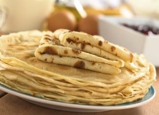 Nikada više nećete stavljati Običnu Vodu ili Mlijeko u palačinke: 1 sastojak daje mekoću, ovo niko ne zna Nikada više nećete stavljati Običnu Vodu ili Mlijeko u palačinke: 1 sastojak daje mekoću, ovo niko ne zna - featured image