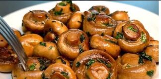 GLJIVE DINSTANE U BIJEL0M LUKU I MASLACU SA SVJEŽIM PERŠUN0M GLJIVE DINSTANE U BIJEL0M LUKU I MASLACU SA SVJEŽIM PERŠUN0M - featured image