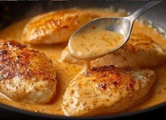 Kladim se da je ovo najbolji recept za pileća prsa koji ste ikada probali! Gotovo za nekoliko minuta! Kladim se da je ovo najbolji recept za pileća prsa koji ste ikada probali! Gotovo za nekoliko minuta! - featured image