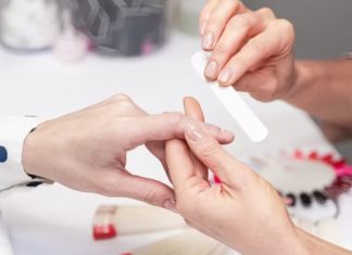 Izaberi nokat i saznaj kakva si žena Izaberi nokat i saznaj kakva si žena - featured image