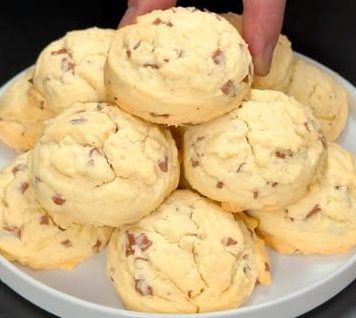 BOŽIĆNI PUTER KOLAČIĆI SA ČOKOLADOM…Nezaobilazan su dio božićne trpeze… BOŽIĆNI PUTER KOLAČIĆI SA ČOKOLADOM…Nezaobilazan su dio božićne trpeze… - featured image