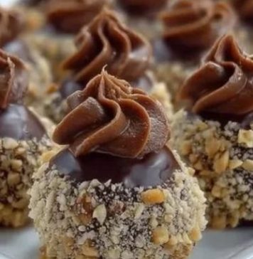 “Konačno sam otkrila novu omiljenu poslasticu moje djece: Neodoljivo ukusna gnijezda od lješnjaka… “Konačno sam otkrila novu omiljenu poslasticu moje djece: Neodoljivo ukusna gnijezda od lješnjaka… - featured image