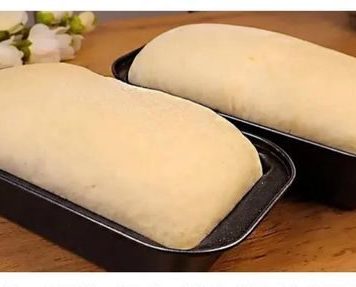 DOMAĆI HLJEB ZA PAR MINUTA – Voljela bih da sam znala ovaj recept prije 20 godina! Donosimo 3 vrhunska recepta koja će vas oduševiti DOMAĆI HLJEB ZA PAR MINUTA – Voljela bih da sam znala ovaj recept prije 20 godina! Donosimo 3 vrhunska recepta koja će vas oduševiti - featured image