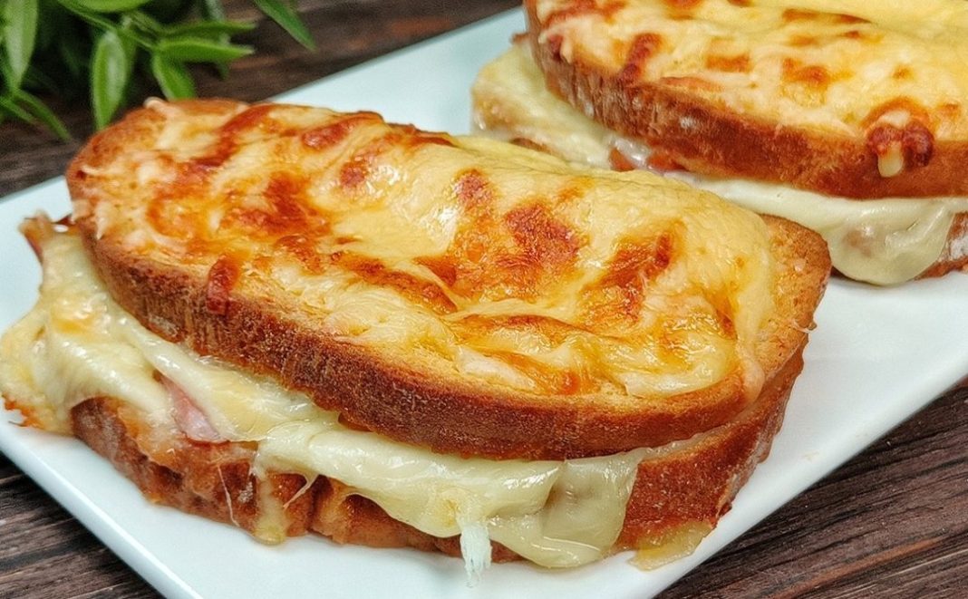 Na ovaj način spremite kruh sa jajima i rezultat će vas iznenaditi! Odličan doručak za 5 minuta! - featured image