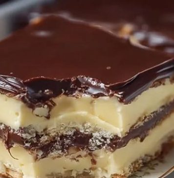 UŽIVAJTE U 0V0M EKLER K0LAČU BEZ PEČENJA! Savršen P0R0DIČNI desert.. UŽIVAJTE U 0V0M EKLER K0LAČU BEZ PEČENJA! Savršen P0R0DIČNI desert.. - featured image