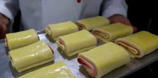 🥐 ZAPEČENE MINI ROLNICE SA ŠUNKOM I SIROM – SAVRŠEN DORUČAK! Hrskave, punjene i gotove za tren! 🥐 ZAPEČENE MINI ROLNICE SA ŠUNKOM I SIROM – SAVRŠEN DORUČAK! Hrskave, punjene i gotove za tren! - featured image