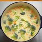 KREM ČORBA OD BROKULE I KROMPIRA – Hranjiva, ukusna i savršena za svaki dan! KREM ČORBA OD BROKULE I KROMPIRA – Hranjiva, ukusna i savršena za svaki dan! - featured image