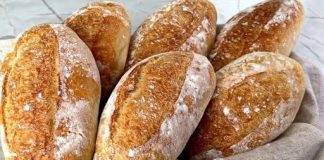 NE PECITE HLJEB DOK NE VIDITE OVAJ RECEPT! 🥖 Bez mijesenja, a ispada SAVRŠENO — hrskava korica, mekana sredina i predivan miris domaćeg hljeba! 😍 NE PECITE HLJEB DOK NE VIDITE OVAJ RECEPT! 🥖 Bez mijesenja, a ispada SAVRŠENO — hrskava korica, mekana sredina i predivan miris domaćeg hljeba! 😍 - featured image