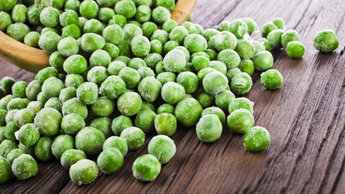 Smrznuti grašak mnogi kuhaju potpuno pogrešno: Evo kako treba, brže bude gotov i daleko je ukusniji - featured image Smrznuti grašak mnogi kuhaju potpuno pogrešno: Evo kako treba, brže bude gotov i daleko je ukusniji - featured image